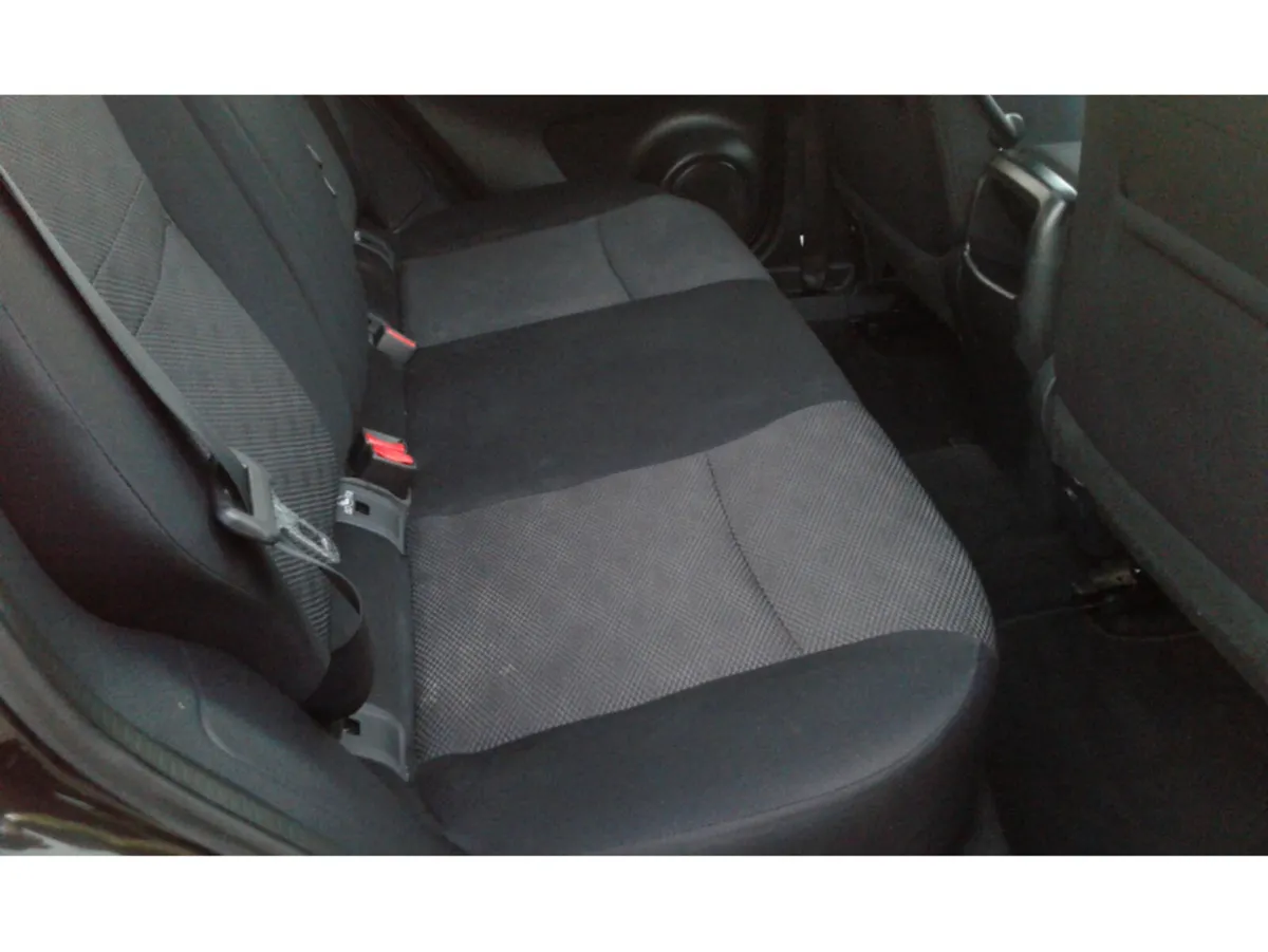 Nissan Qashqai 1.5 DCI N-CONNECTA 110 110PS 5DR - Image 4