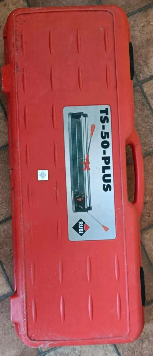Tile cutter - Image 1