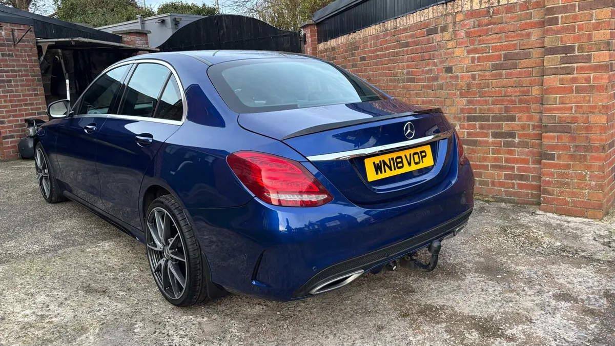 Mercedes c class 220D - Image 3