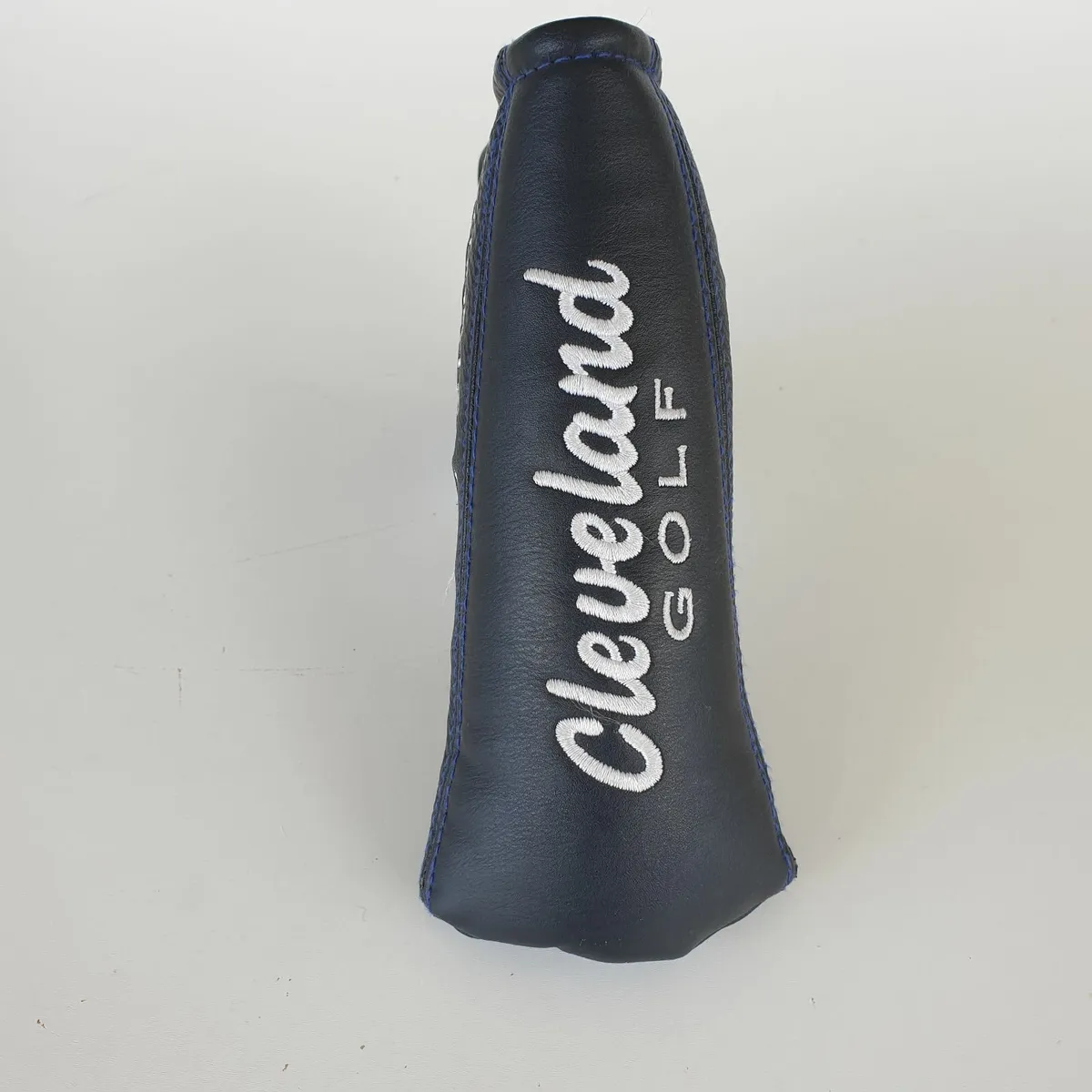 Cleveland Huntington beach putter head cover - Image 1