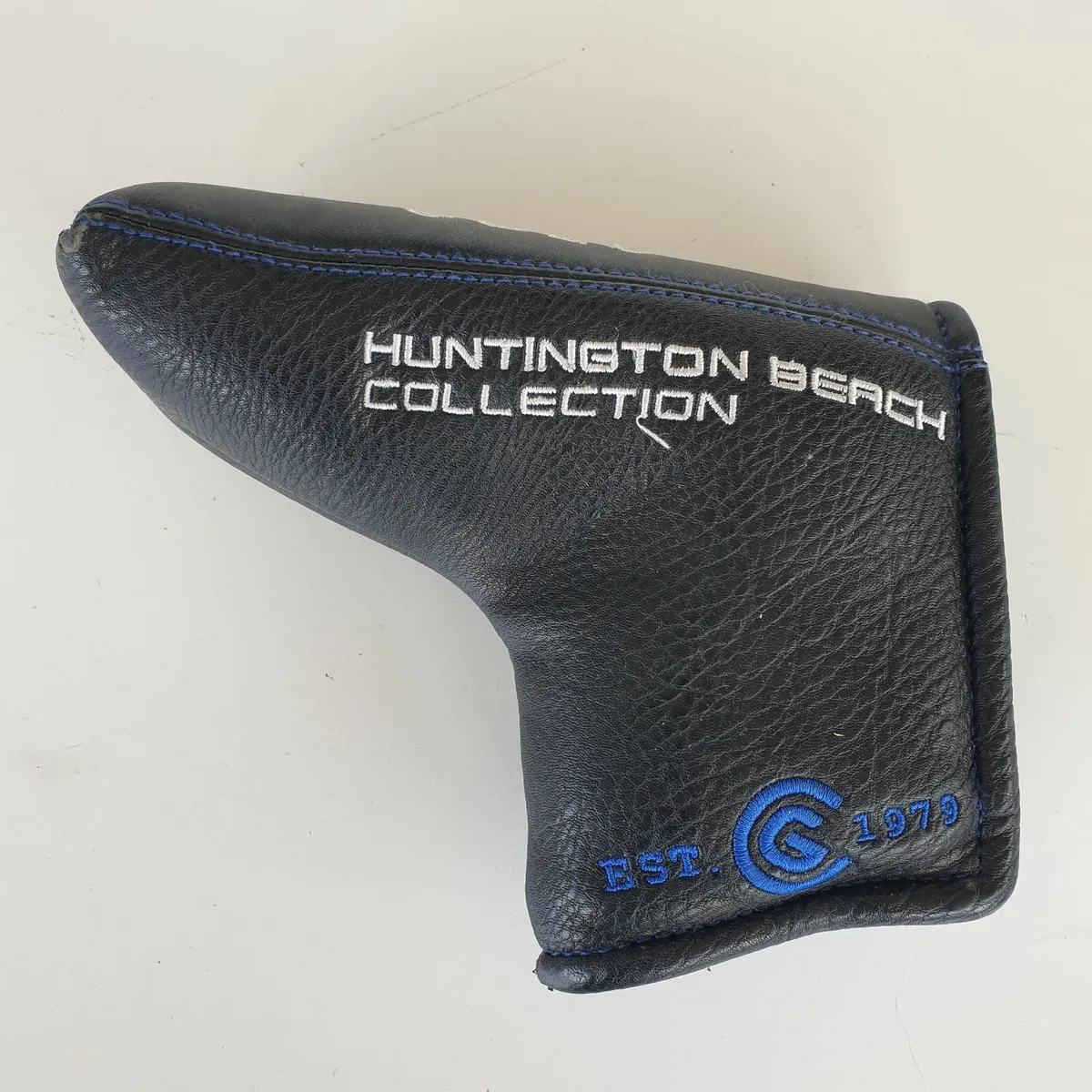 Cleveland Huntington beach putter head cover - Image 3