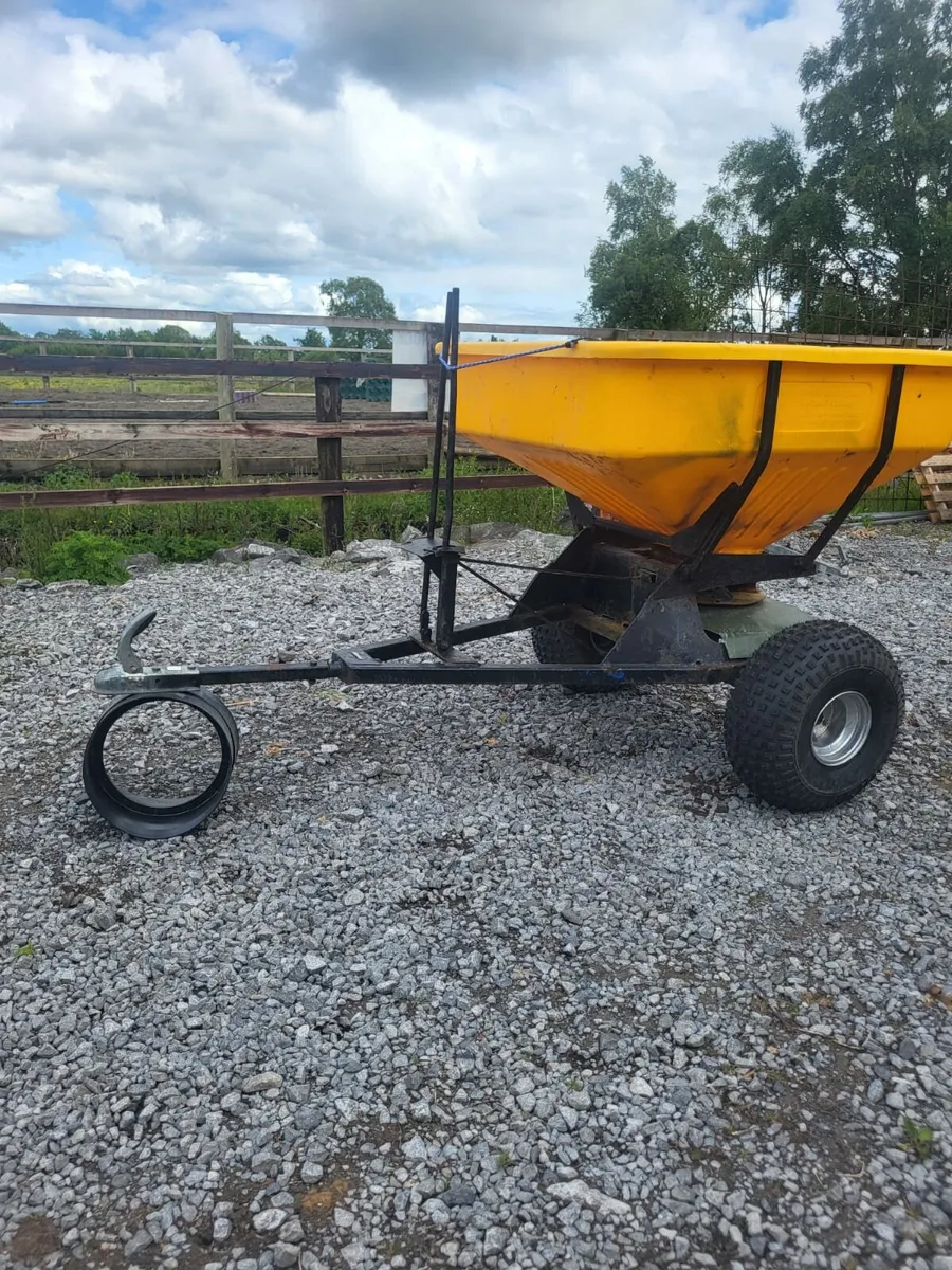 Quad spreader - Image 1