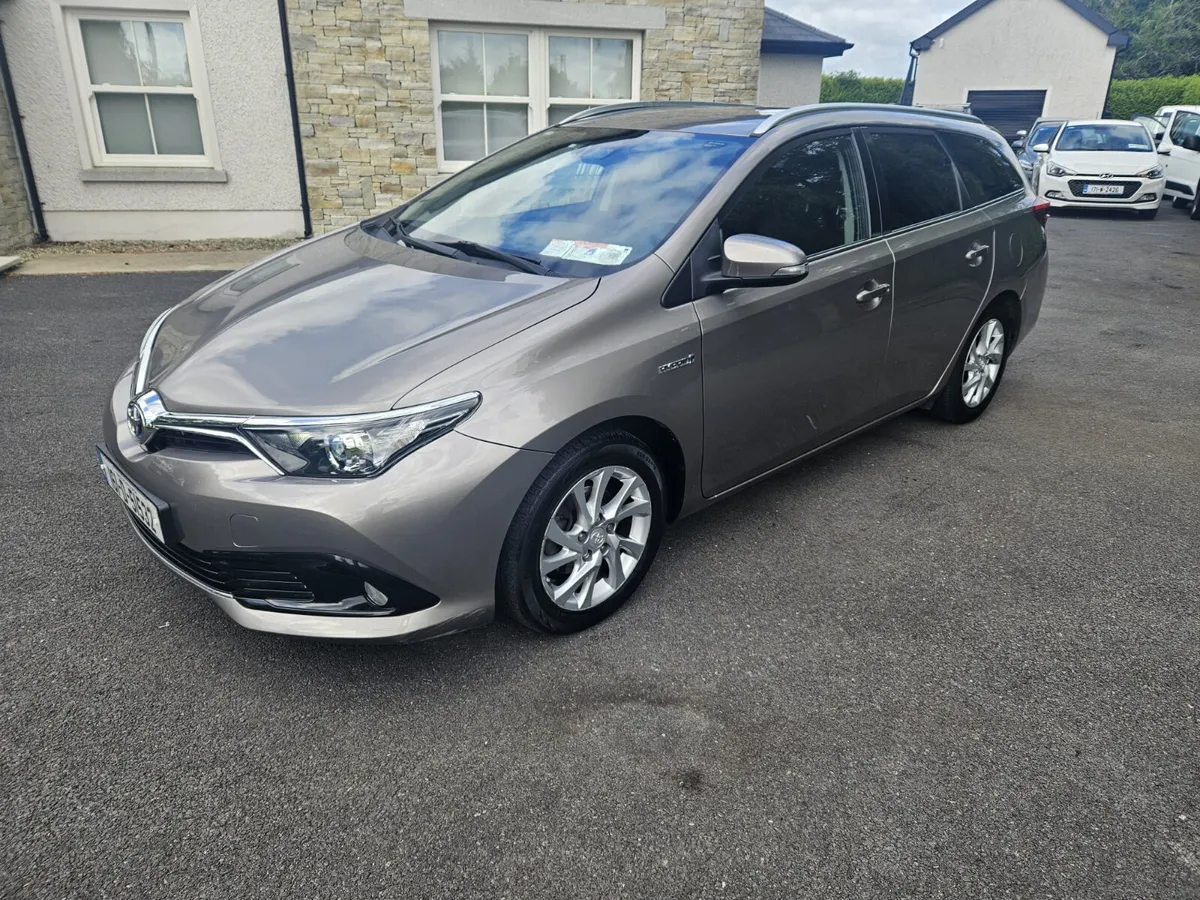 2016 Toyota Auris 1.8 Active Estate - LEFT HAND DR - Image 4