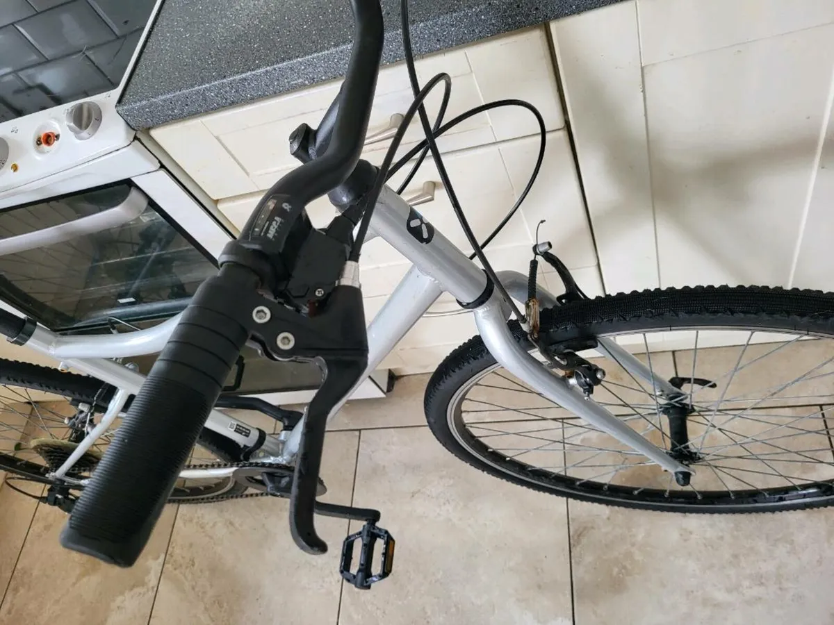 Bike  hybrid bike - Image 3