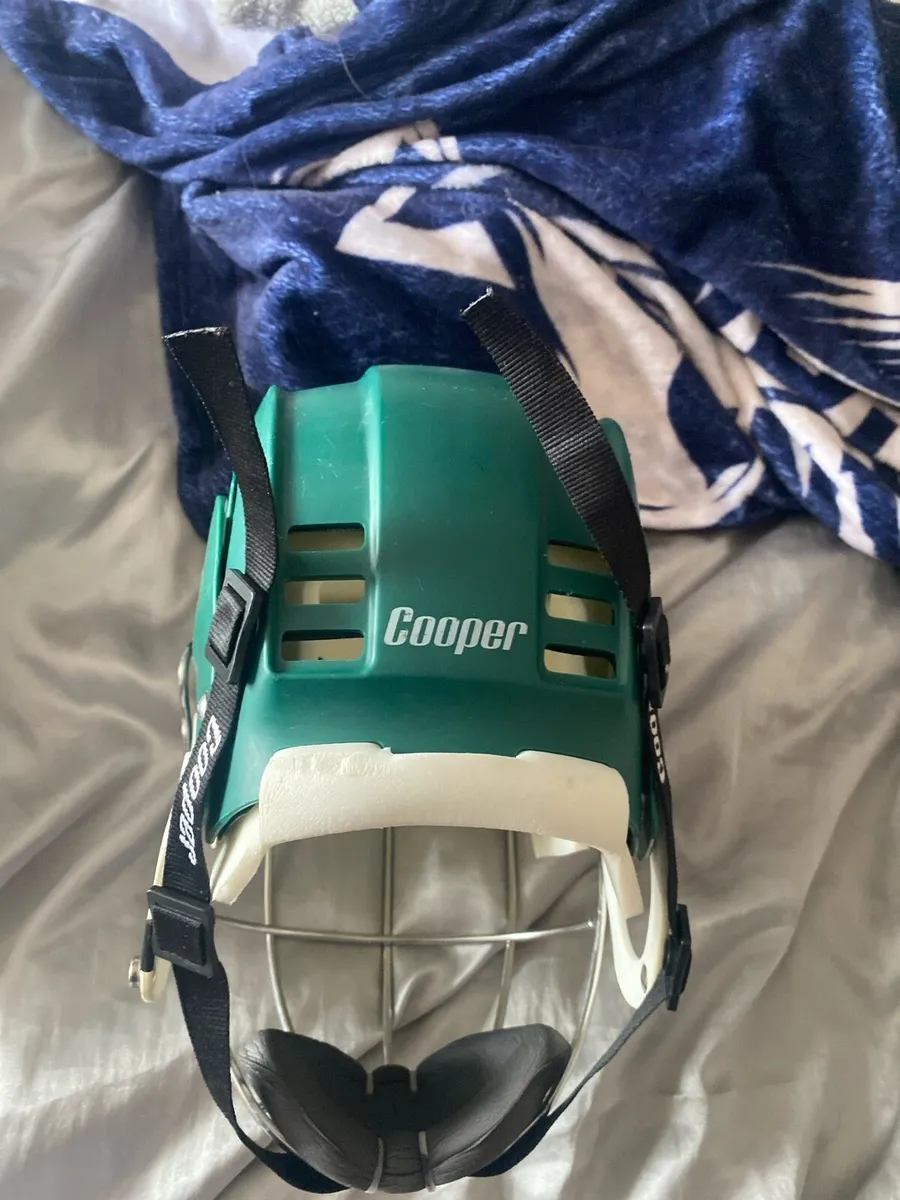 Cooper sk100 hurling helmet - Image 3