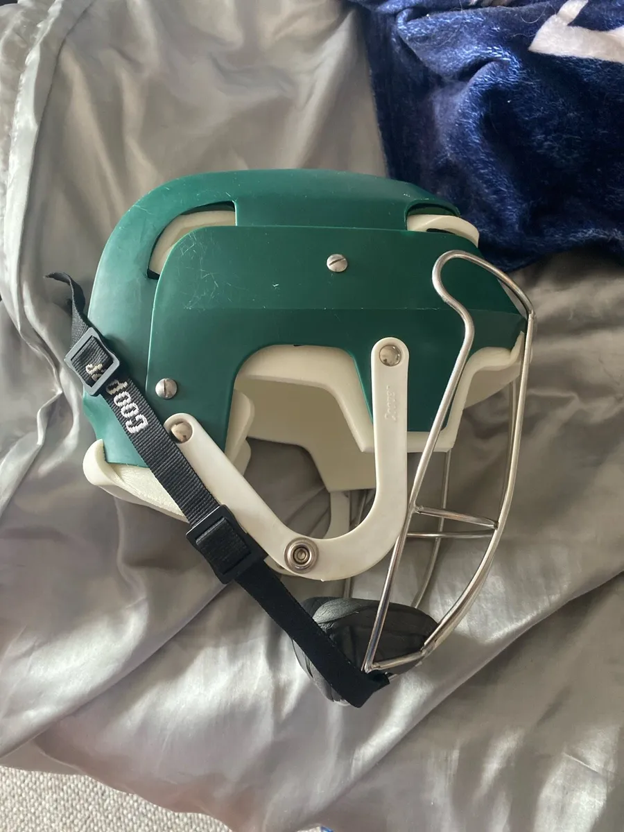 Cooper sk100 hurling helmet - Image 4