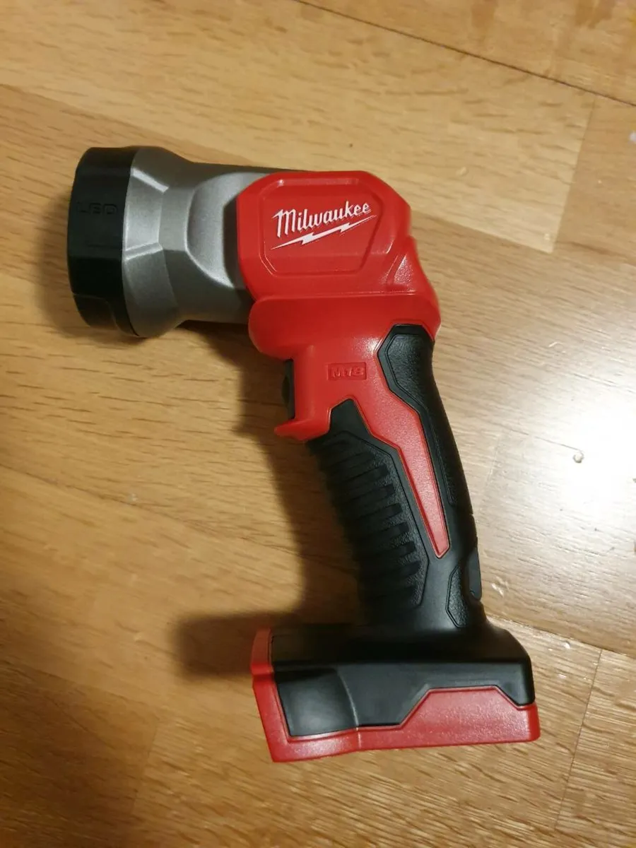 Milwaukee M18 Handheld LED Light - Image 1