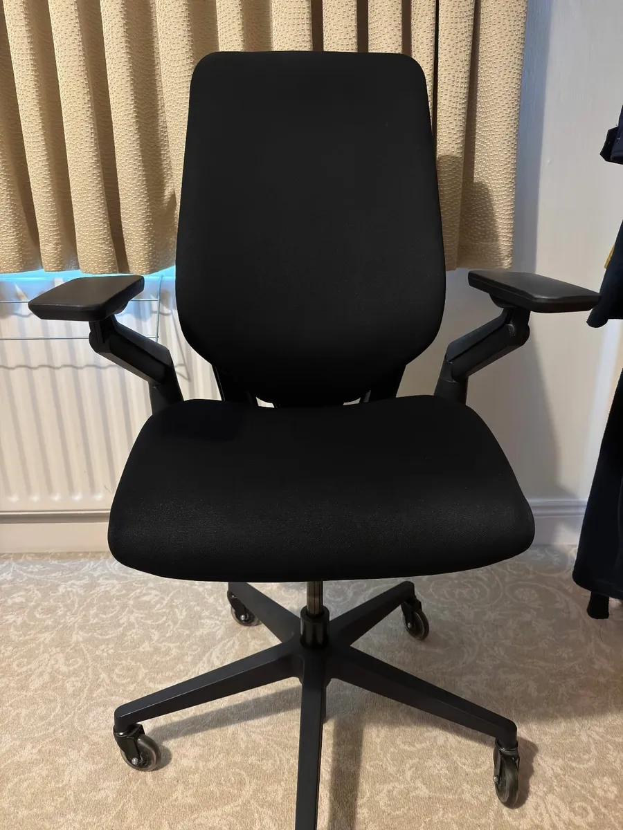 Steelcase Gesture Ergonomic Office Chair - Image 3