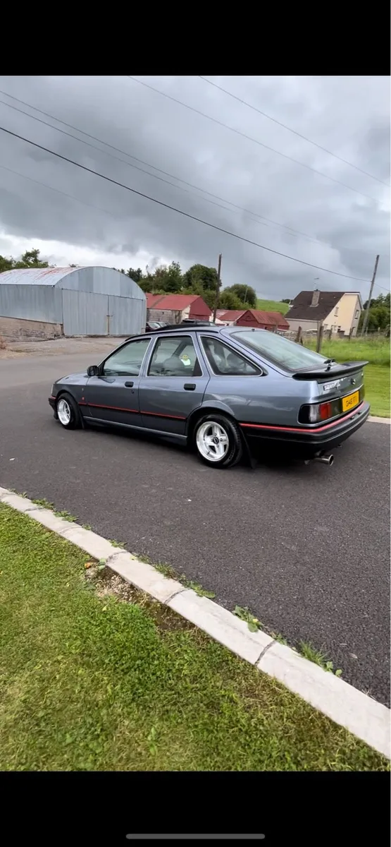 Ford Sierra Ghia - Image 4