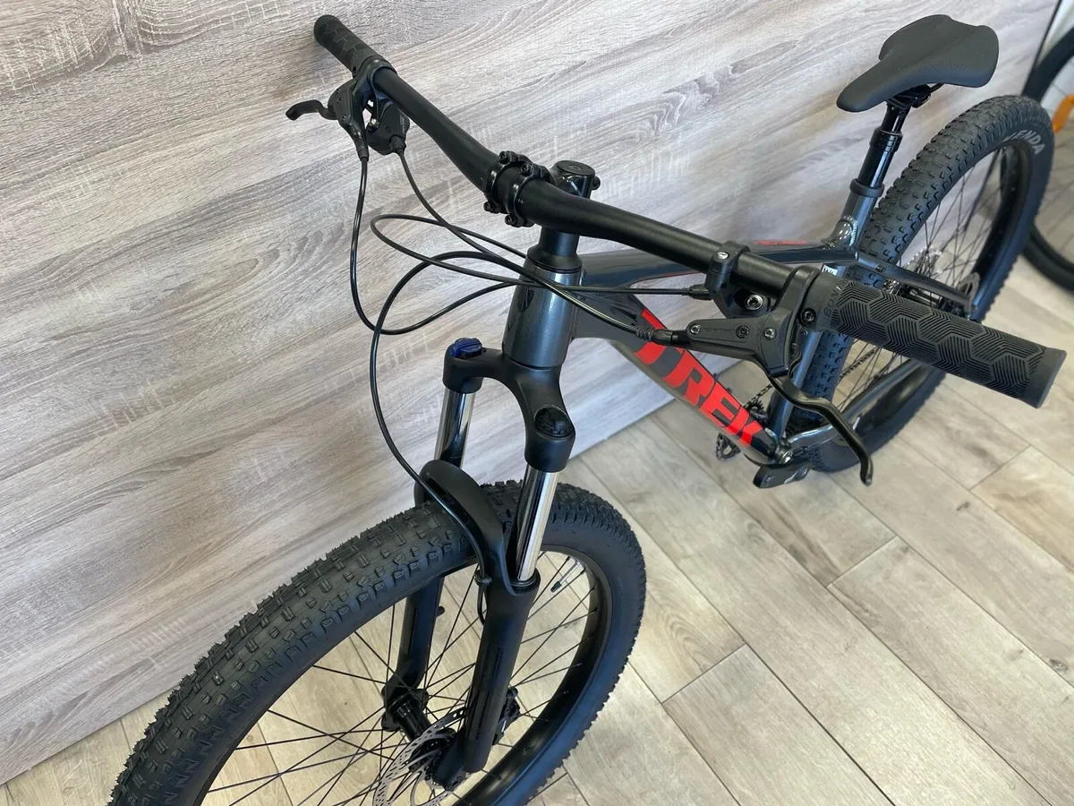 Trek Roscoe 6 (Brand new) - Image 3