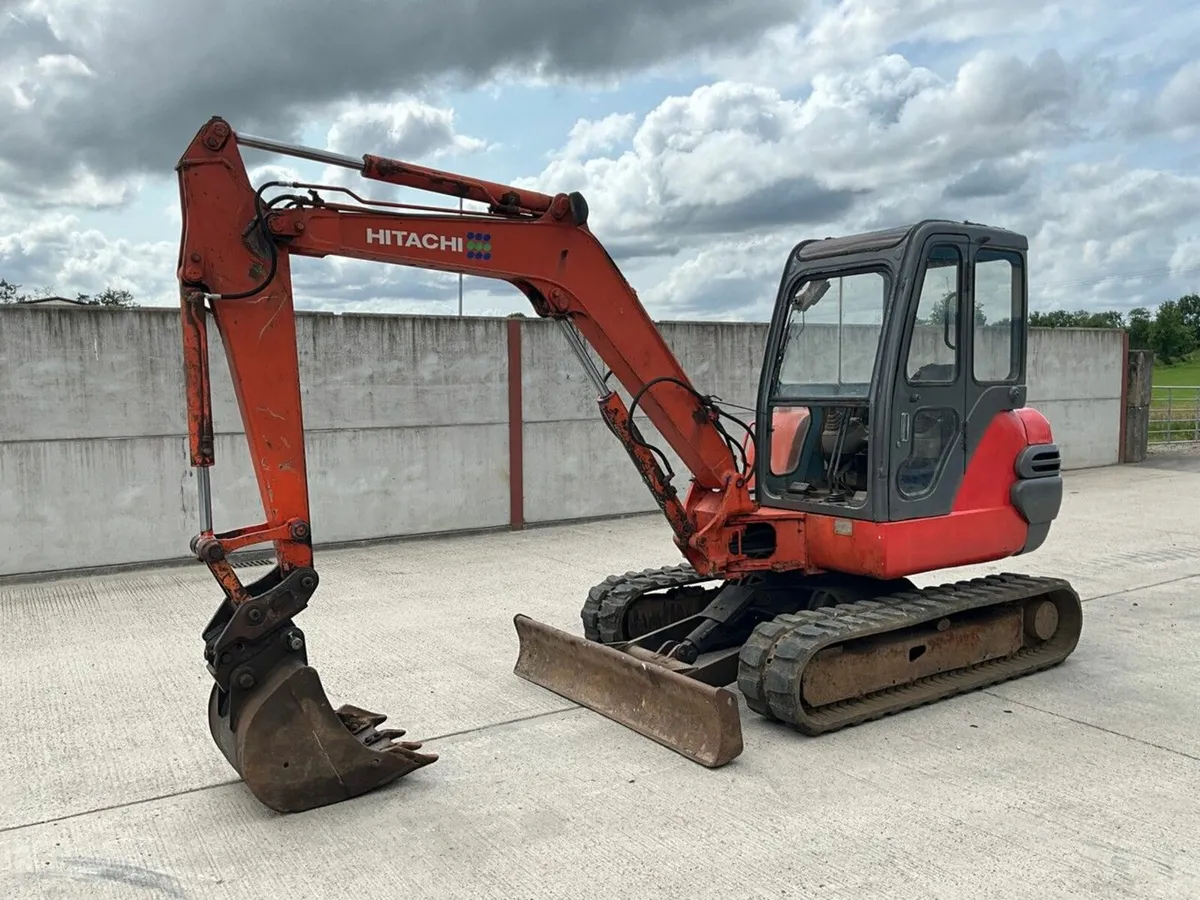 AIRMAN AX40-2 4 TON MINI DIGGER - Image 1