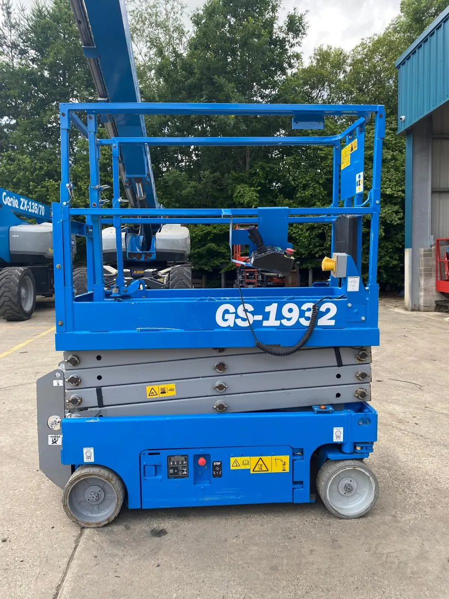 2016 GENIE GS1932 25FT ELECTRIC SCISSOR - Image 2
