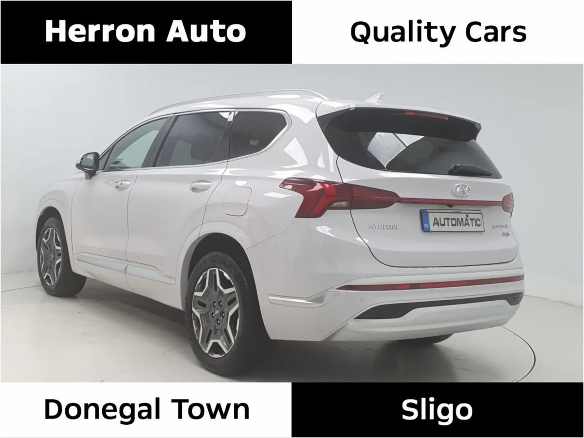 Hyundai Santa Fe Executive 1.6t Phev Auto 4X4 - Image 4