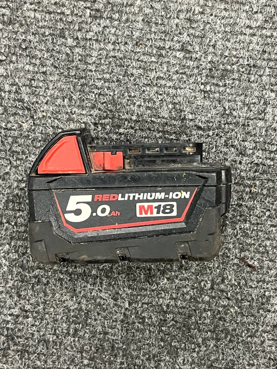 Milwaukee 18v Battery - Image 1