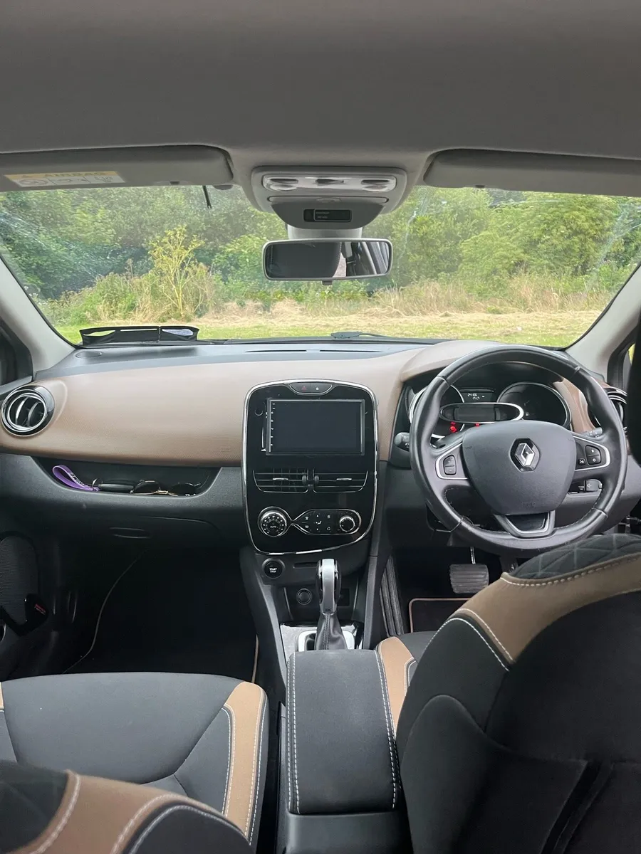 Renault Clio 2016 (VERY LOW MILEAGE) - Image 3