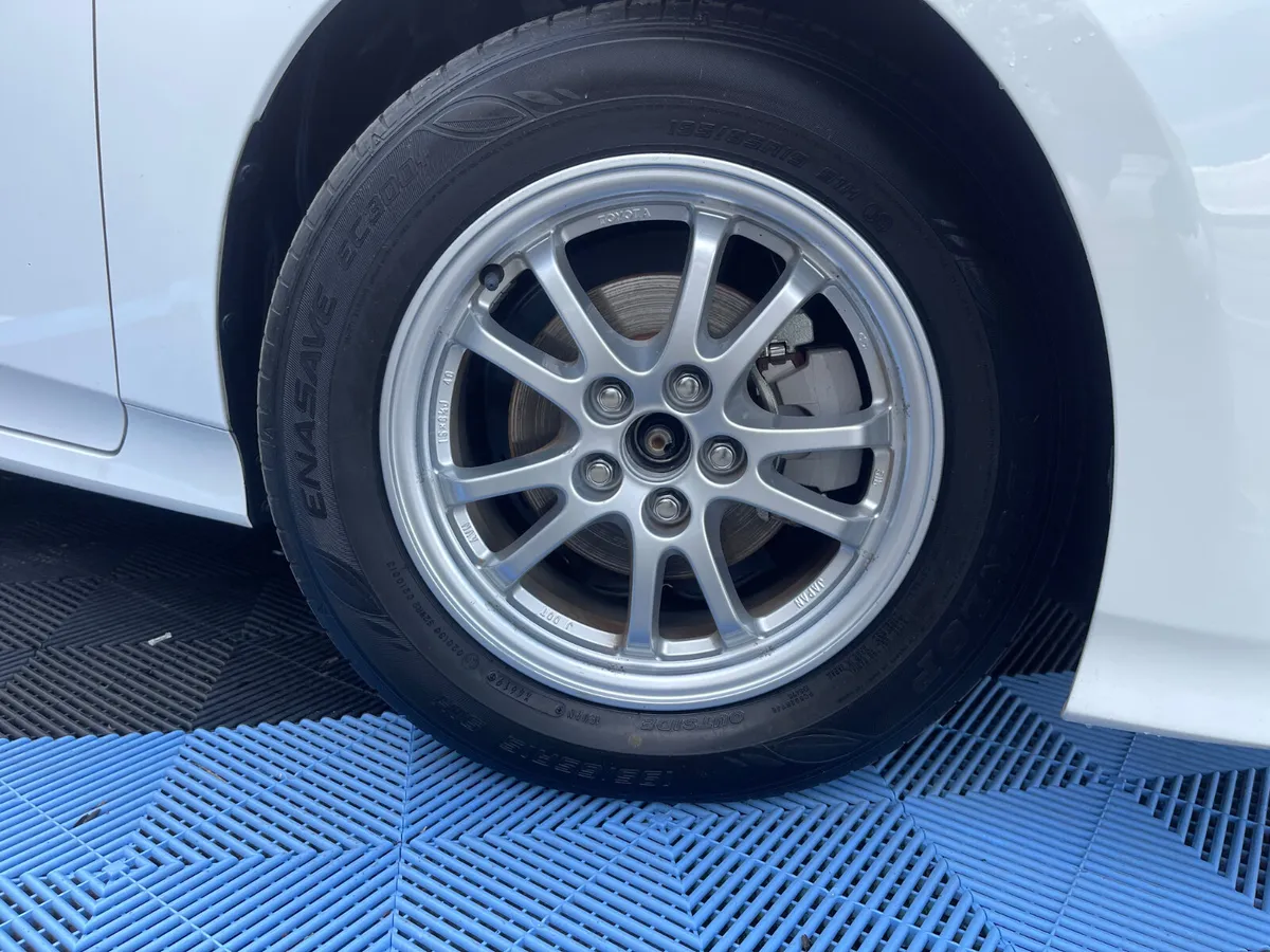2020 TOYOTA PRIUS HYBRID (S74) - Image 4