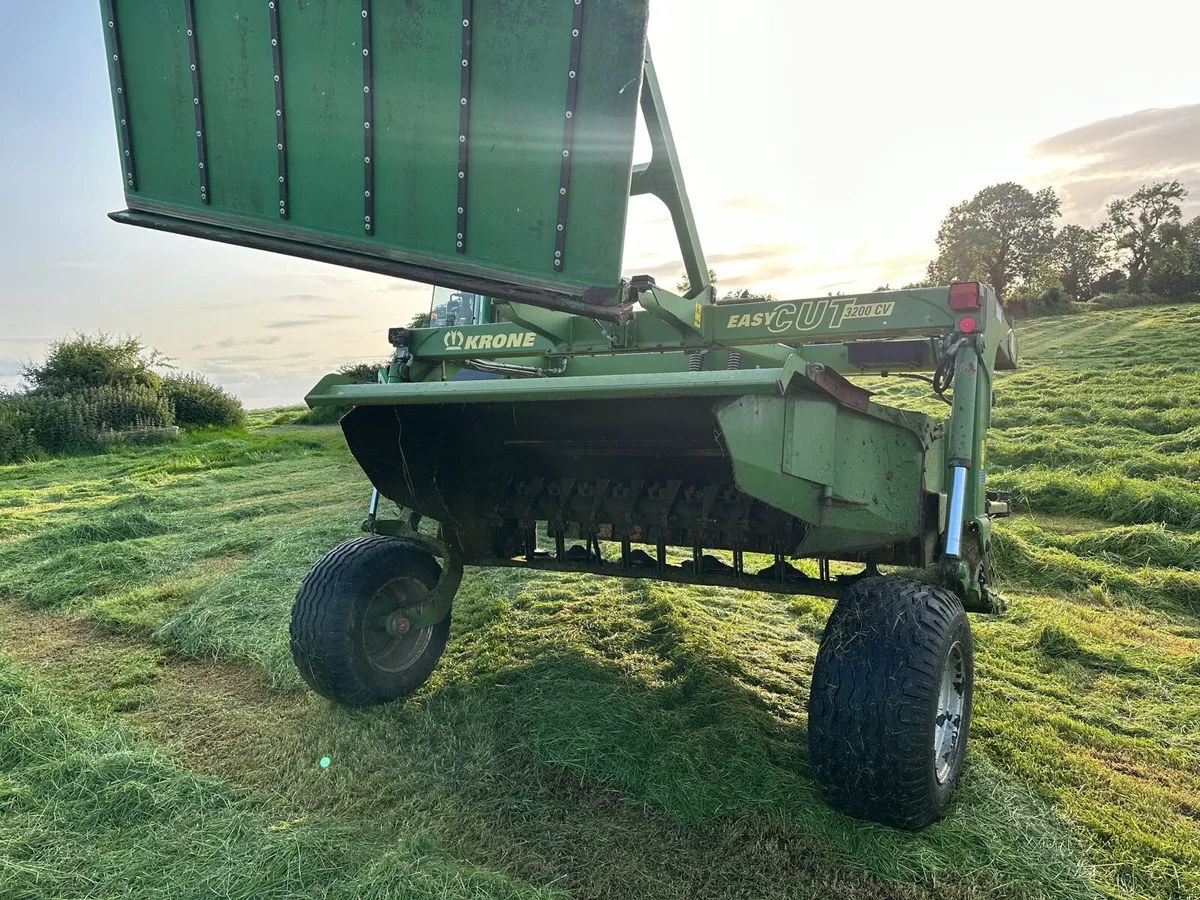 Krone 10ft mower - Image 2