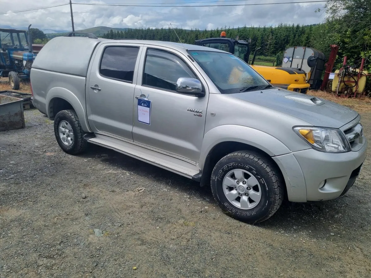 Toyota Hilux 2008 - Image 1