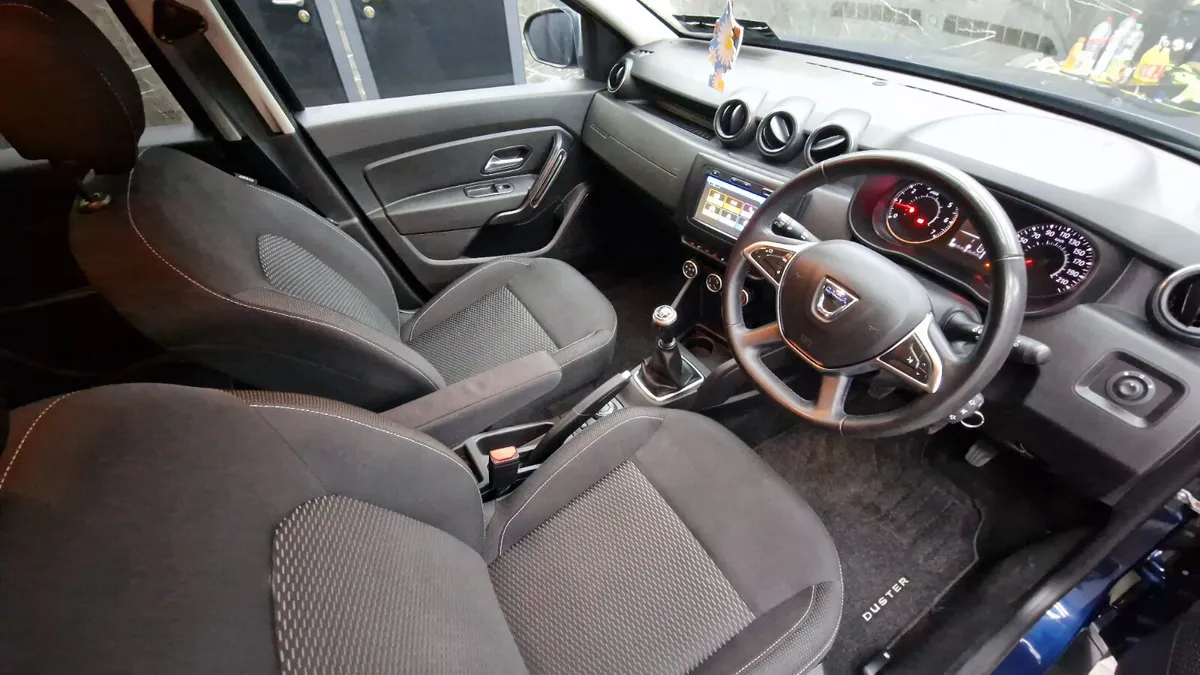 DACIA DUSTER 2020 4 WHEEL DRIVE - Image 3