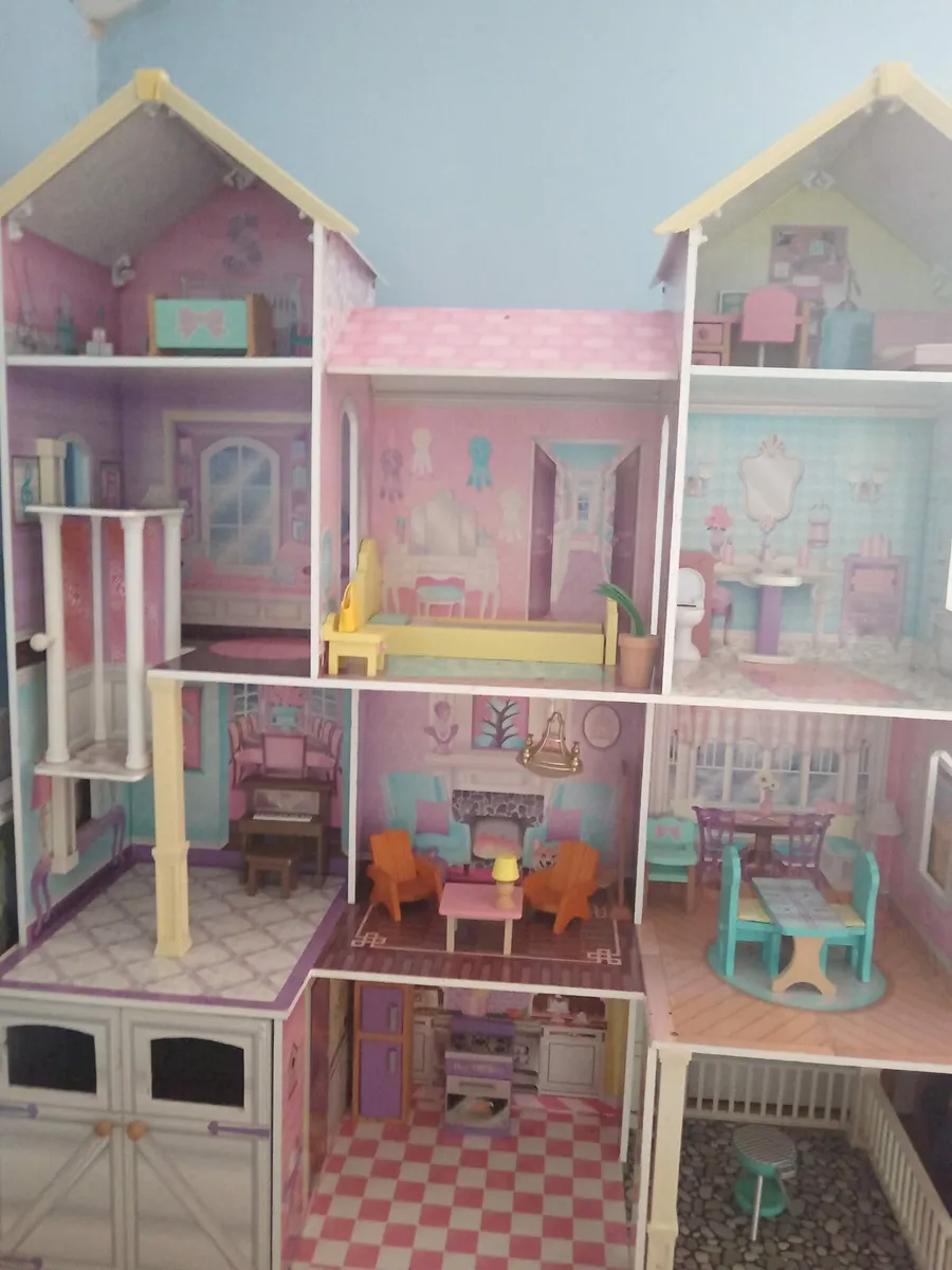 Dolls House - Image 2