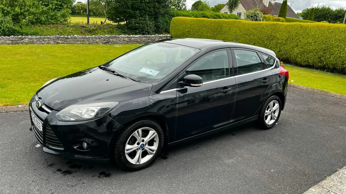 Ford Focus 2012 - Image 1