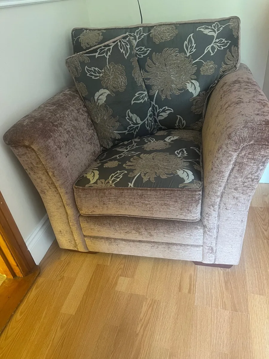 Couch - Image 2