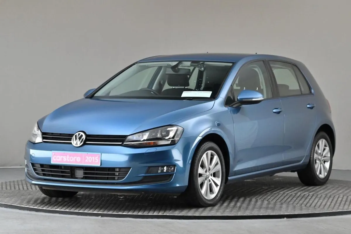 Volkswagen Golf 1.2 TSI DSG MK7 Comfortline  reve - Image 3