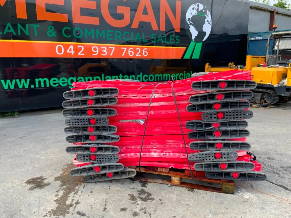 20 of ...PLASTIC SAFETY BARRIERS....7946. - Image 4