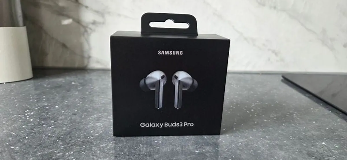 Samsung galaxy Buds 3 Pro - Image 1