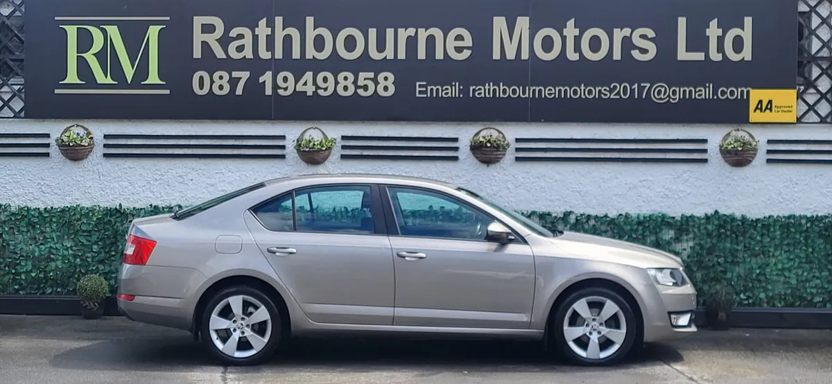 Skoda Octavia 2014 Automatic (low Mileage) - Image 3