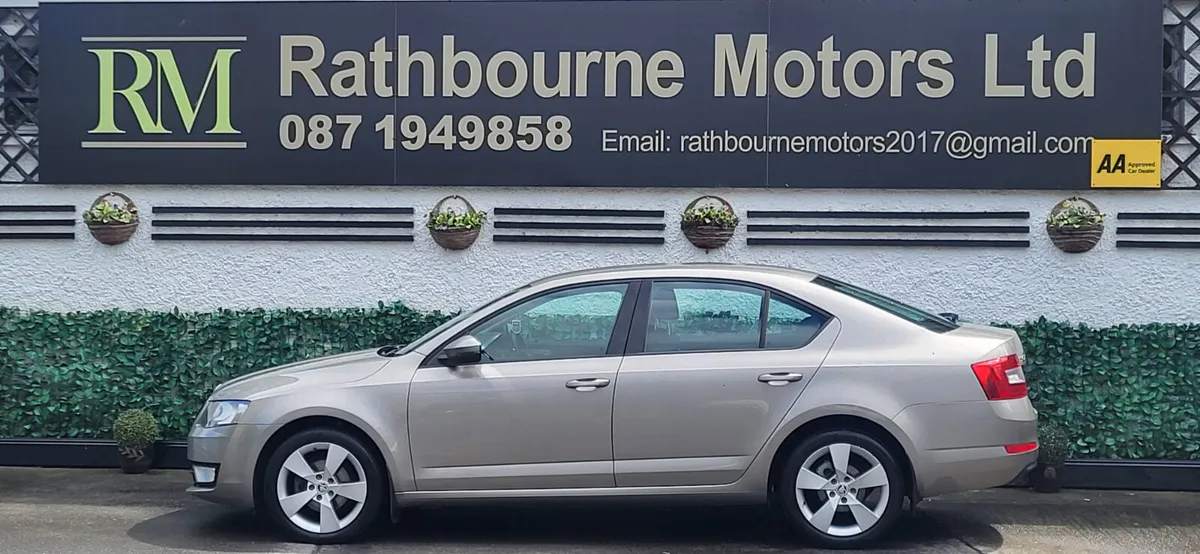 Skoda Octavia 2014 Automatic (low Mileage) - Image 2