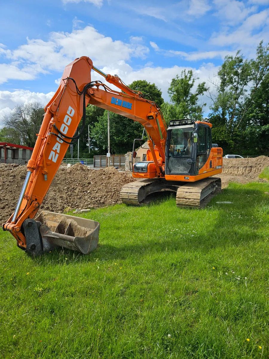 2014 doosan dx140 - Image 1