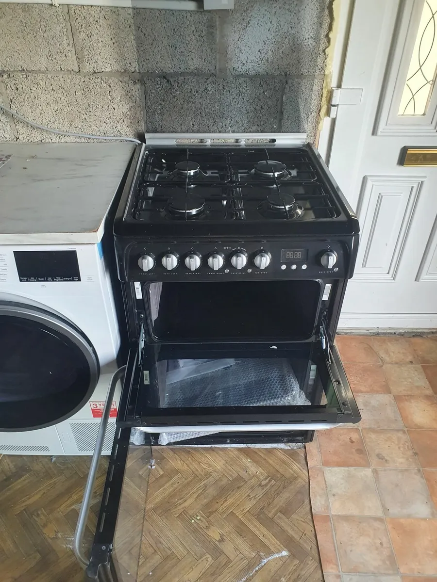 Hotpoint gas / electric Cooker - Image 3
