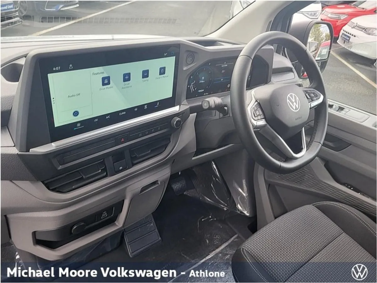Volkswagen Transporter TL Lwb30 2.0 TDI 150BHP A7 - Image 2