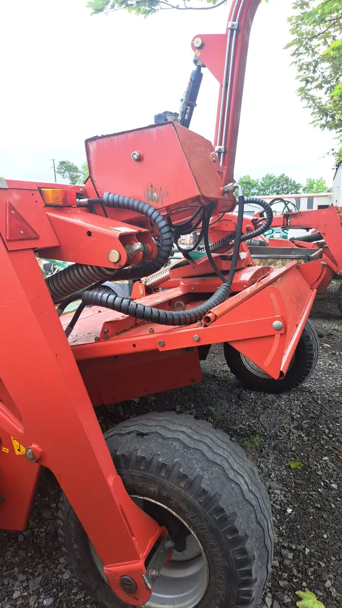 Kverneland 4332 mower conditioner - Image 3