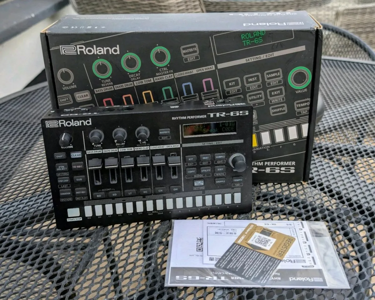 Roland Rhythm Performer TR-6S Drum Machine - Image 1