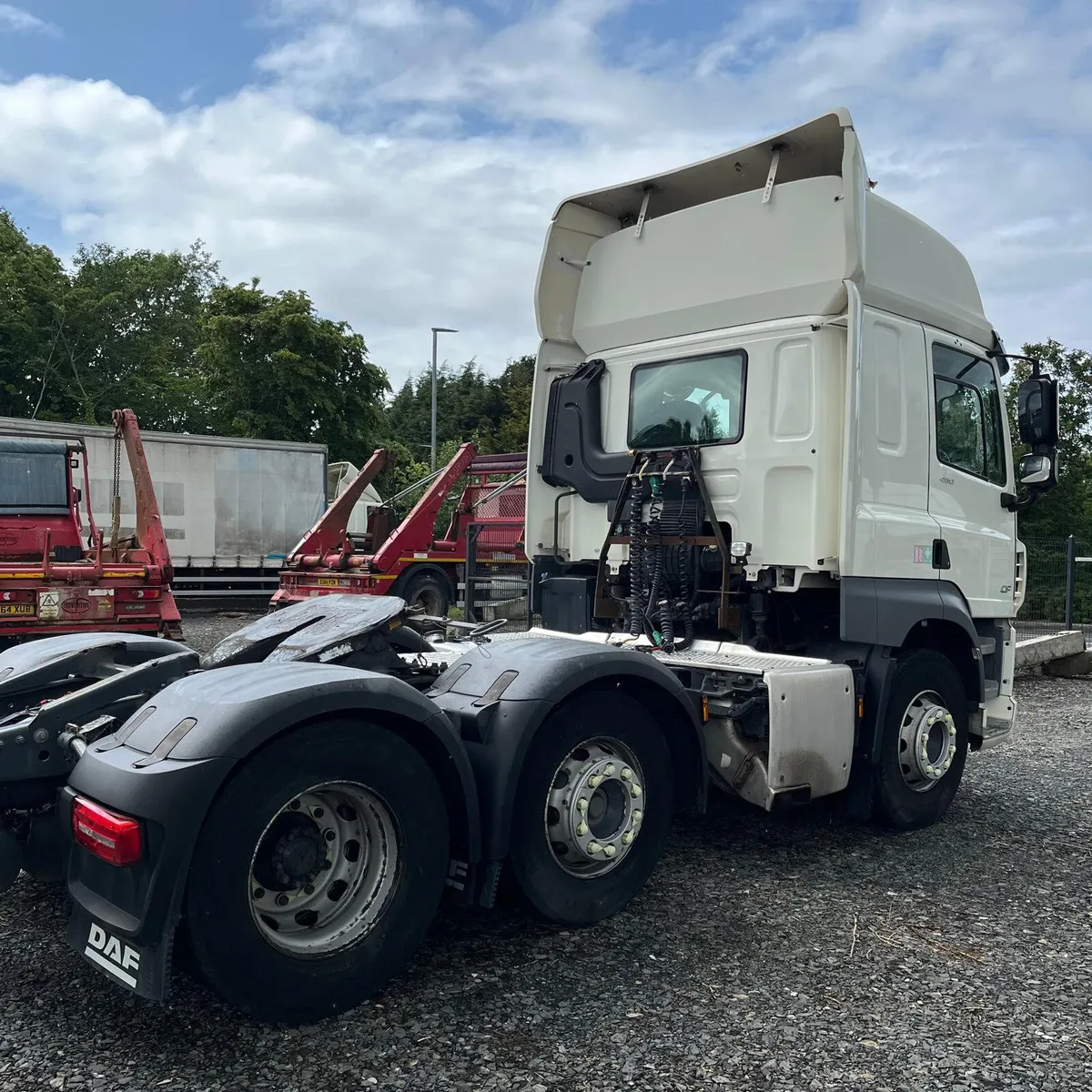 2019 DAF CF 480 Midlift and steer Artic Unit - Image 4