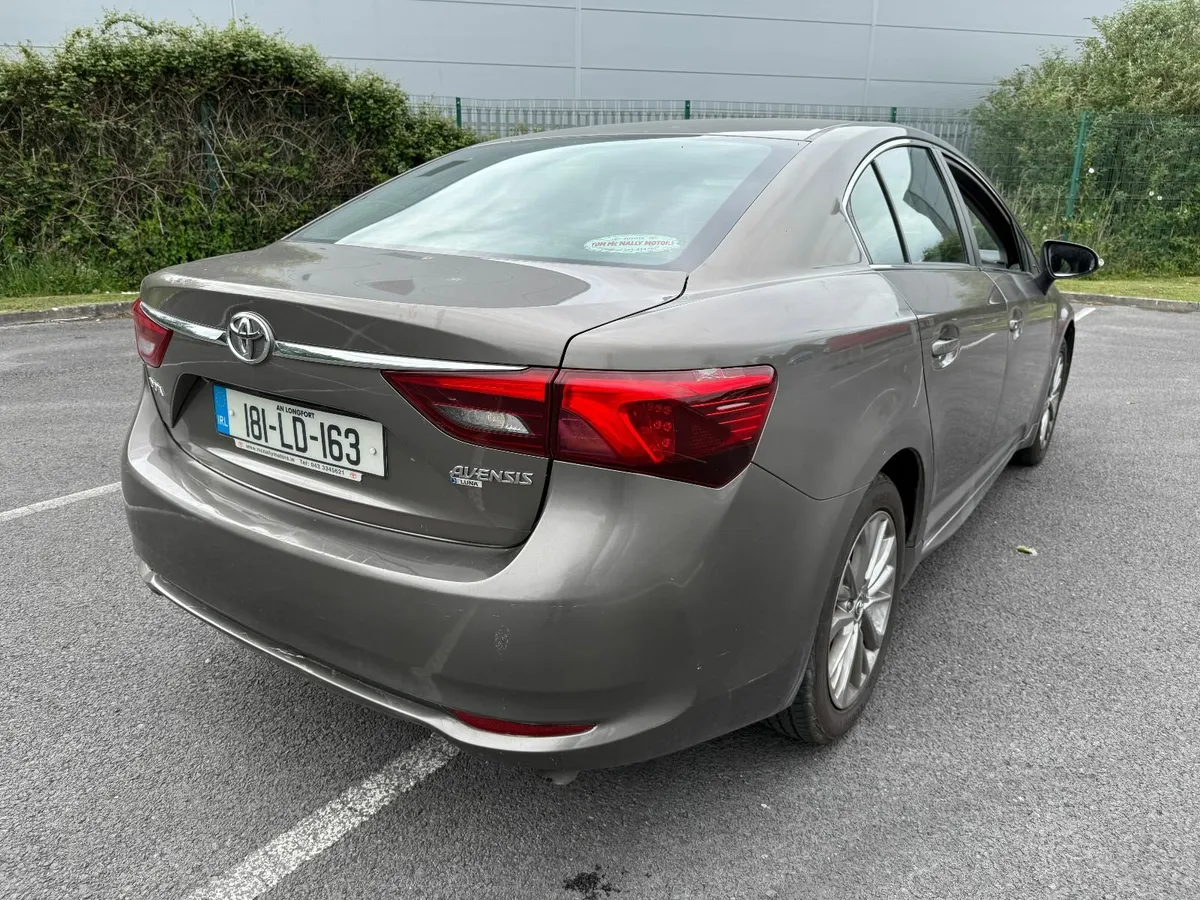 car - Image 4