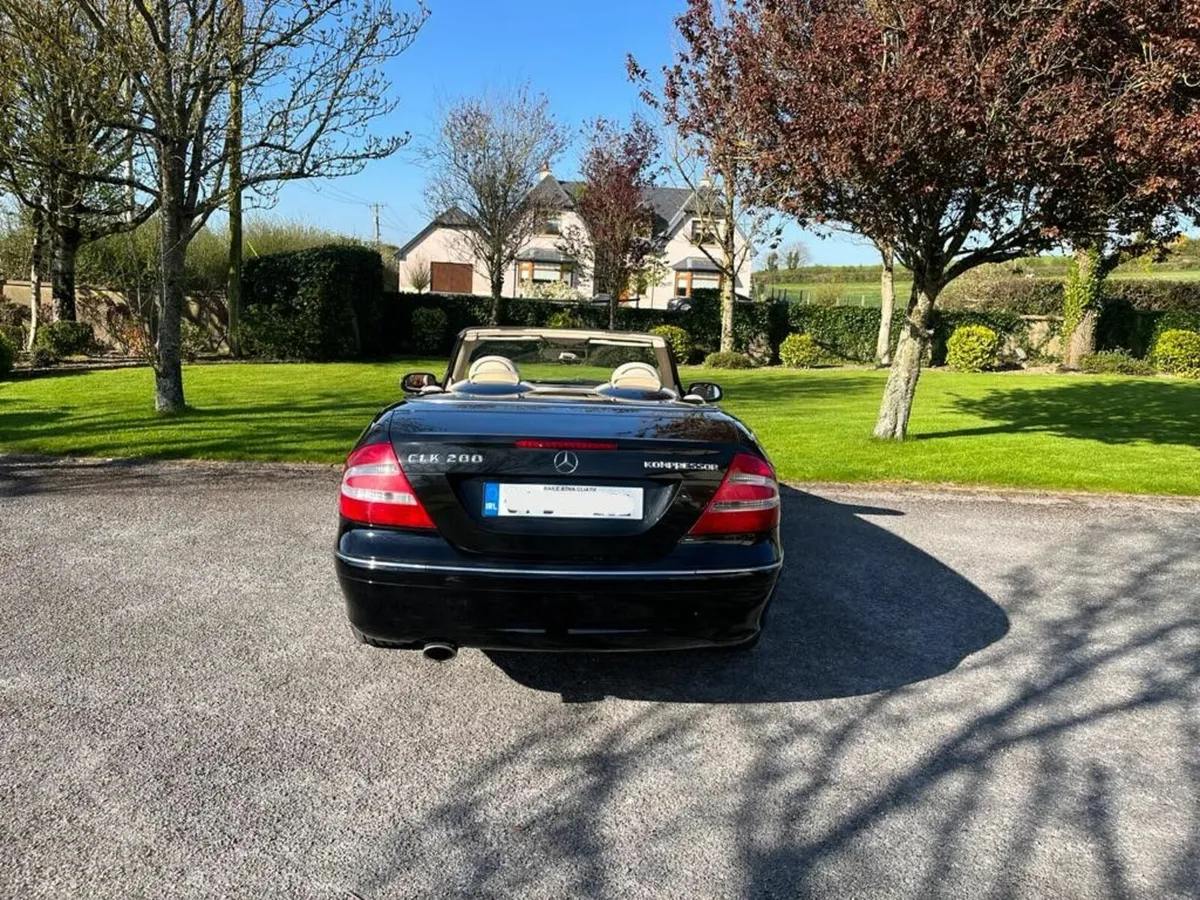 Mercedes-Benz CLK 2004 - Image 3