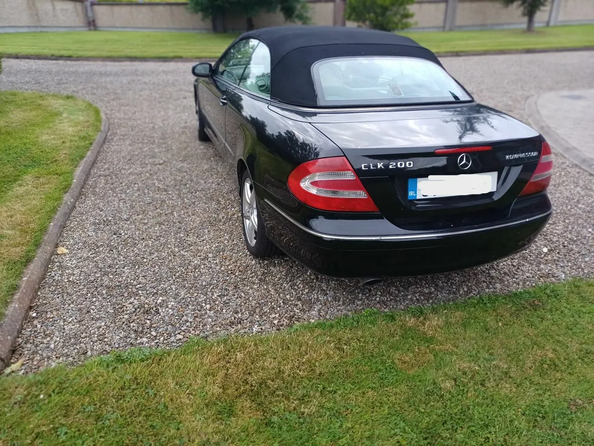 Mercedes-Benz CLK 2004 - Image 4