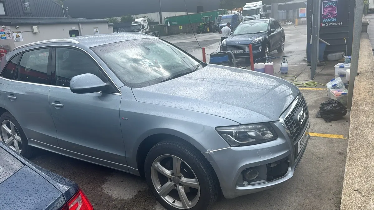 Audi q5 - Image 1