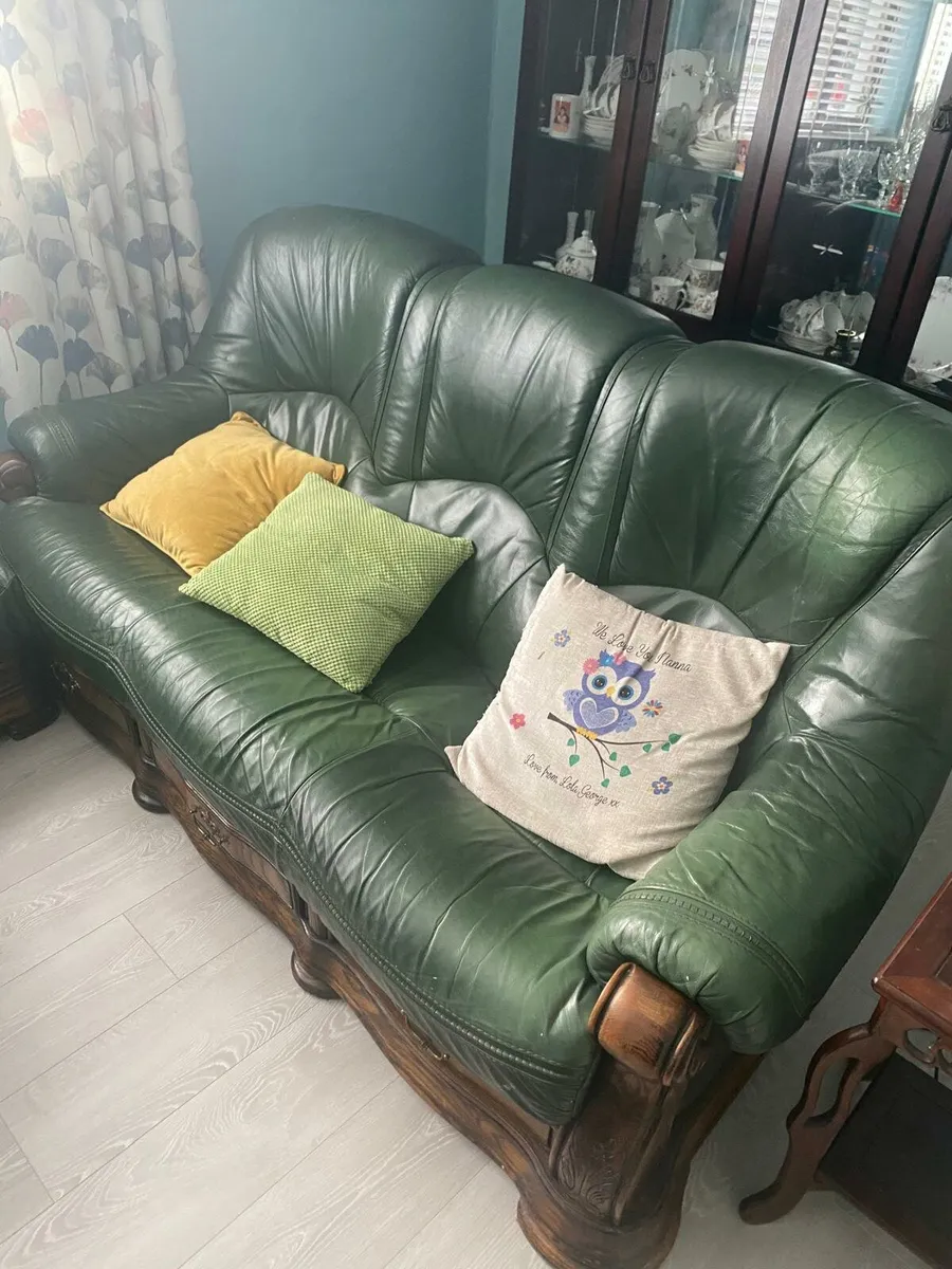 LEATHER SOFA - Image 1