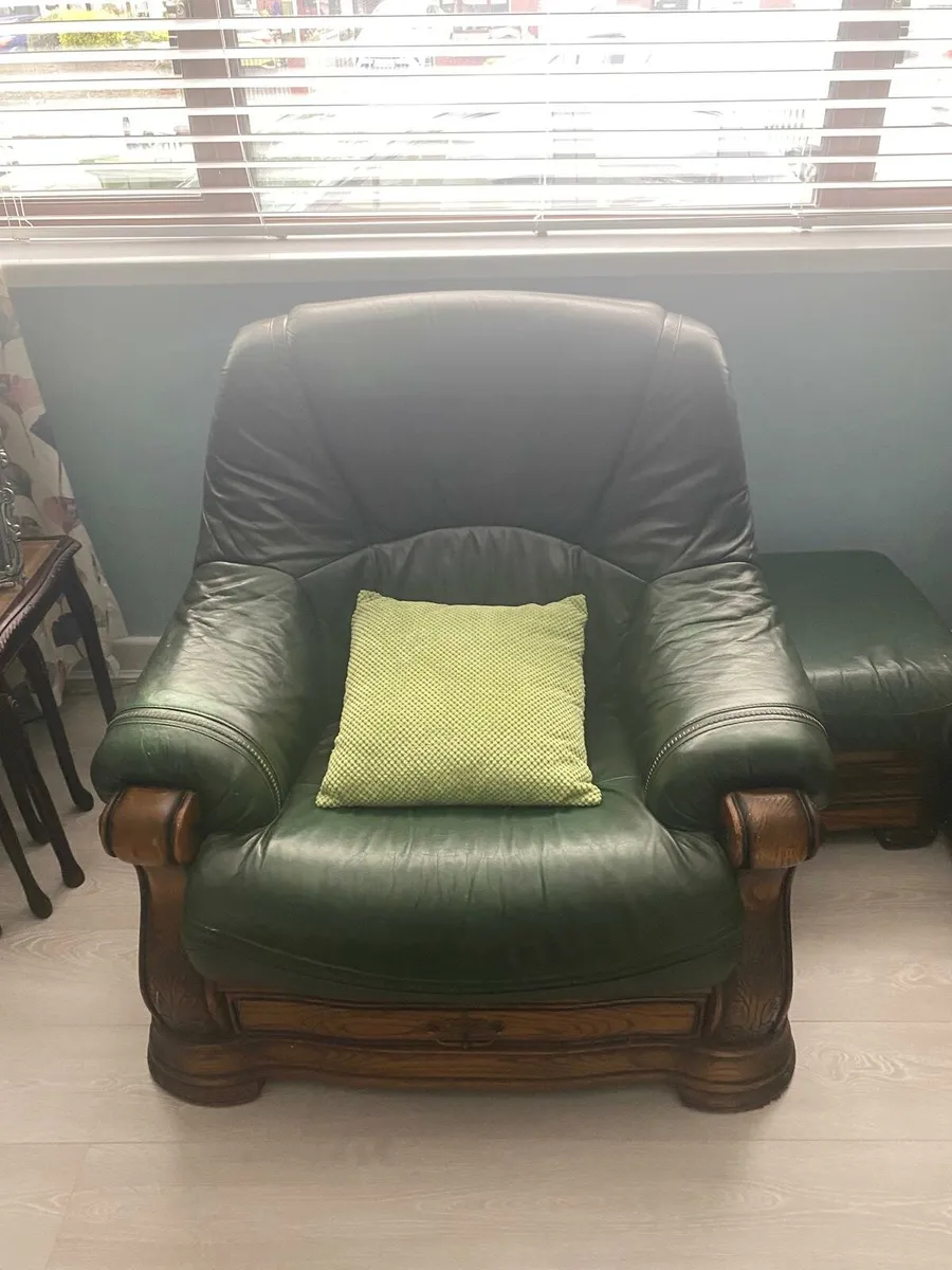 LEATHER SOFA - Image 2
