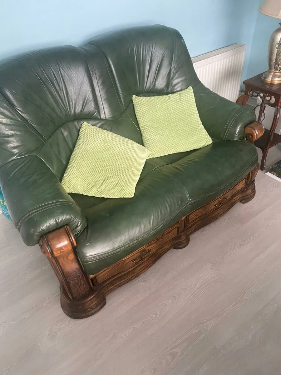 LEATHER SOFA - Image 4