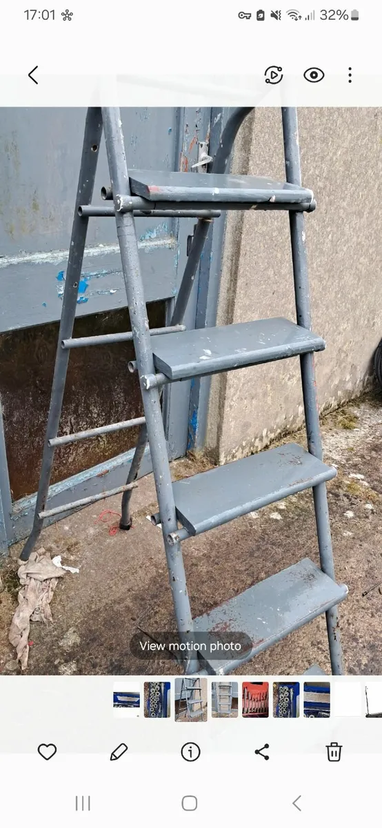 Step ladder