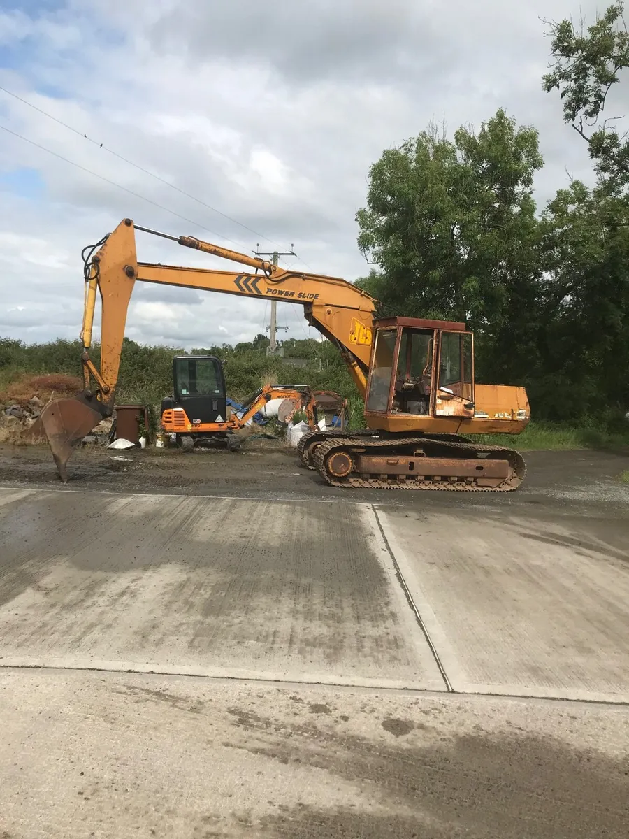 JCB 814  Track Excavator