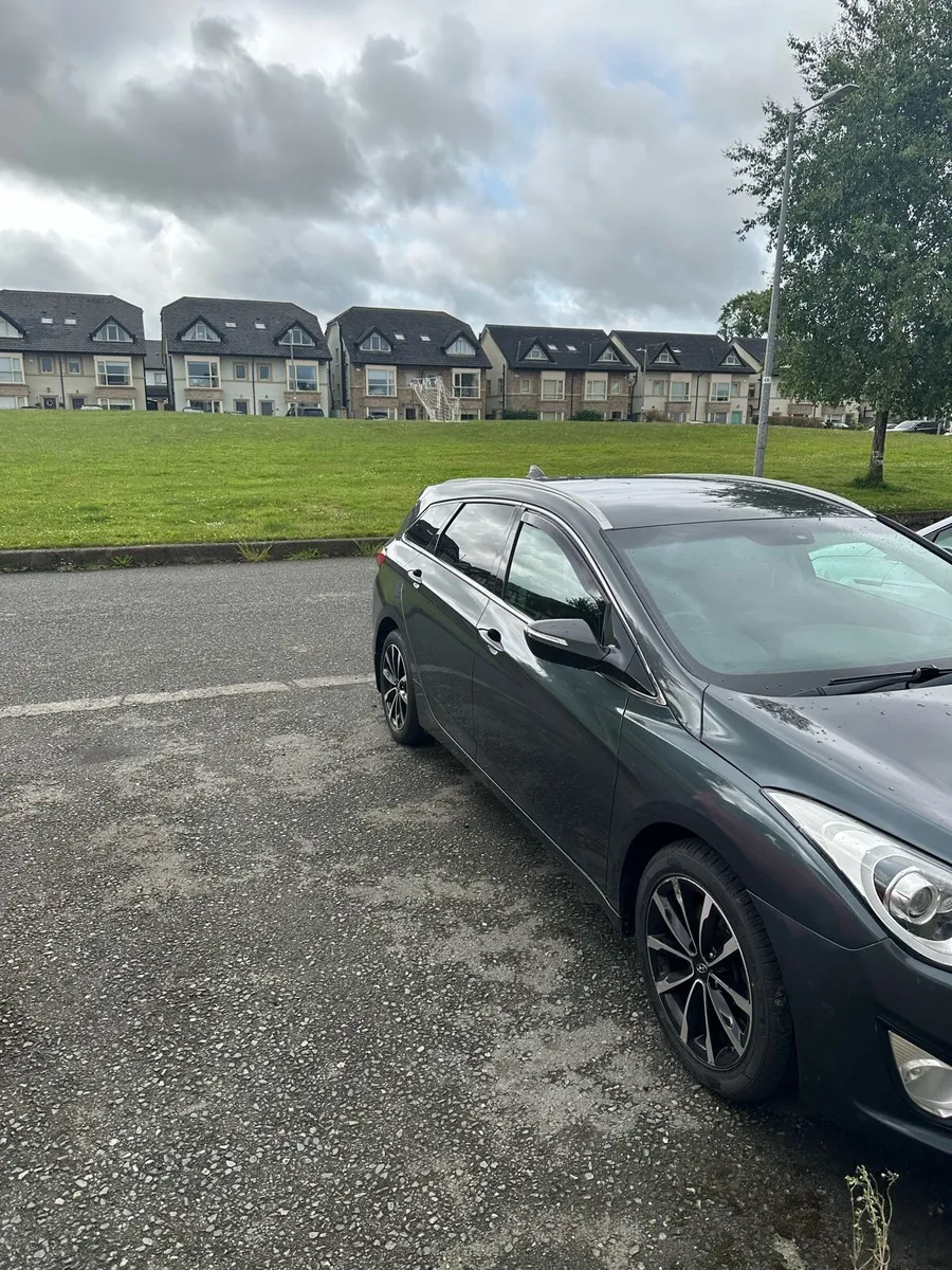 Hyundai i40 - EXECUTIVE ESTATE LOW MILEAGE  2015 - Image 3