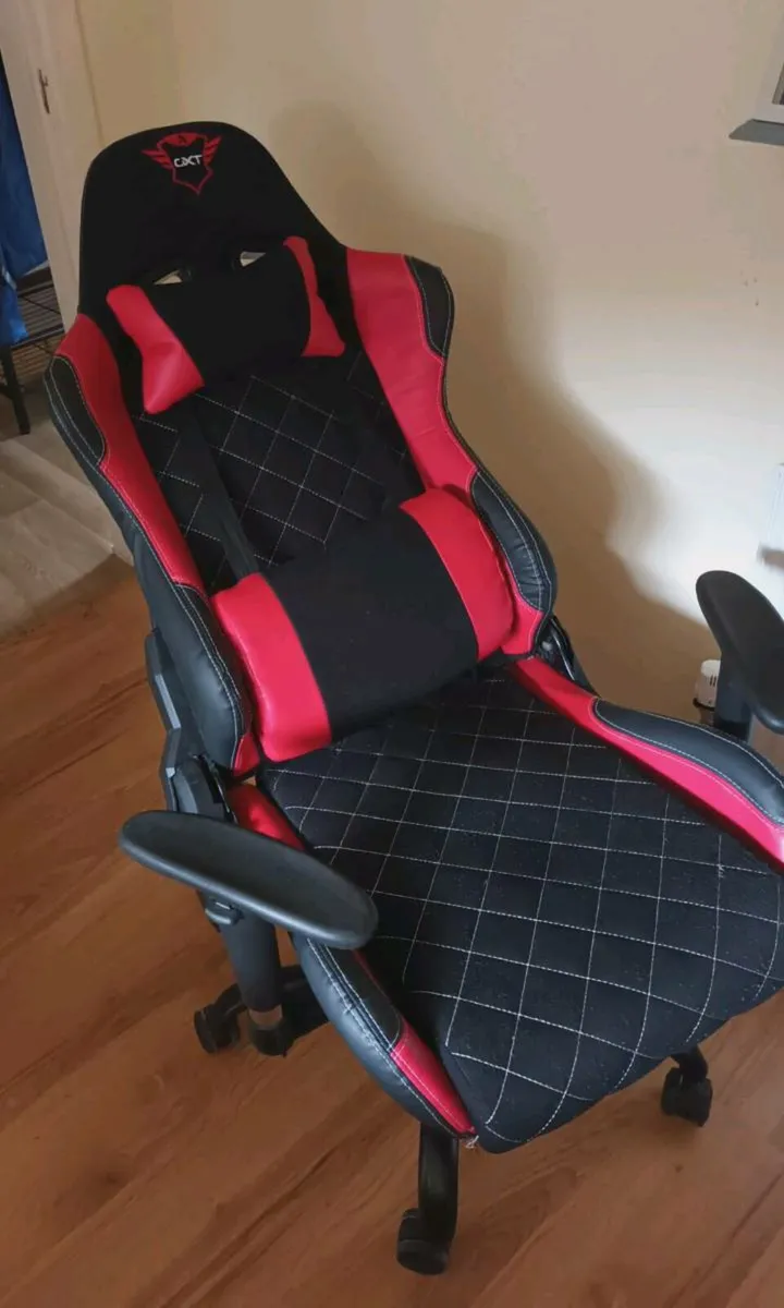 Gaming chair - Image 2