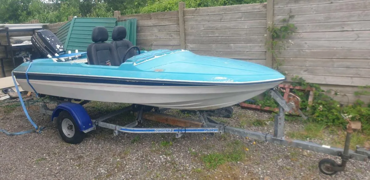 Speed Boat Glastron 14 feet - Image 1