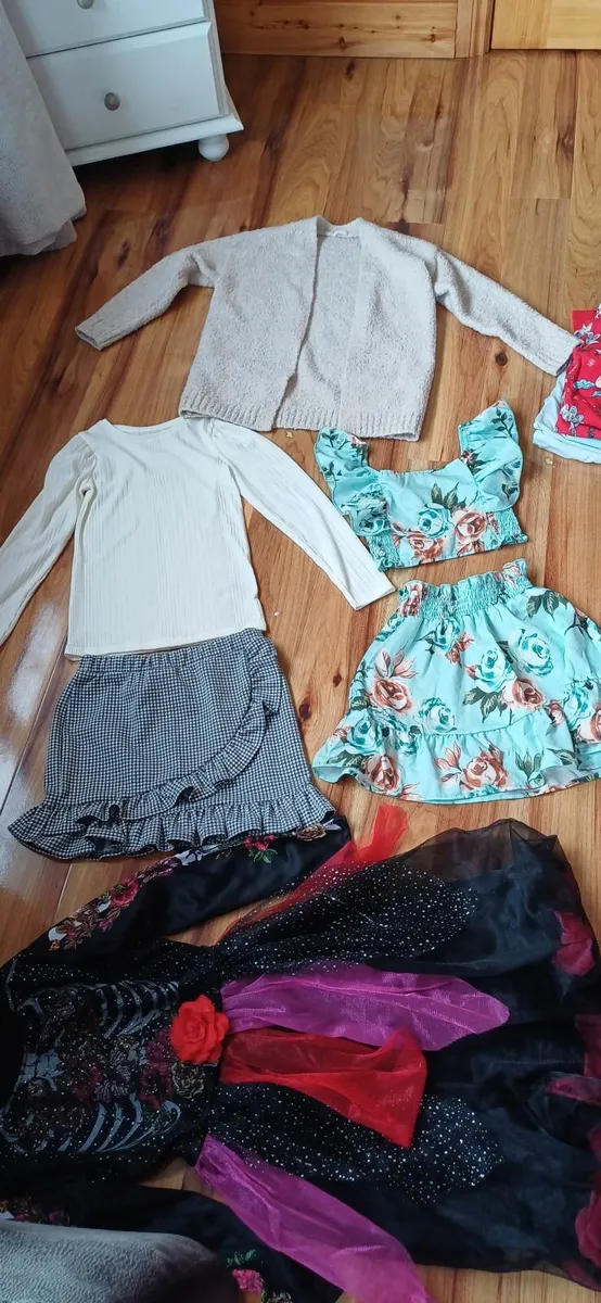7-8 girls clothes bundle - Image 2